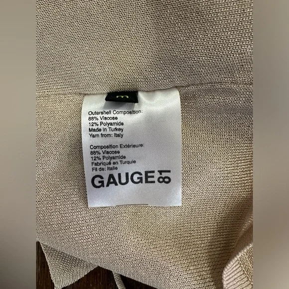 Gauge81 Gold Metalic Top- Medium - Picture 6 of 7